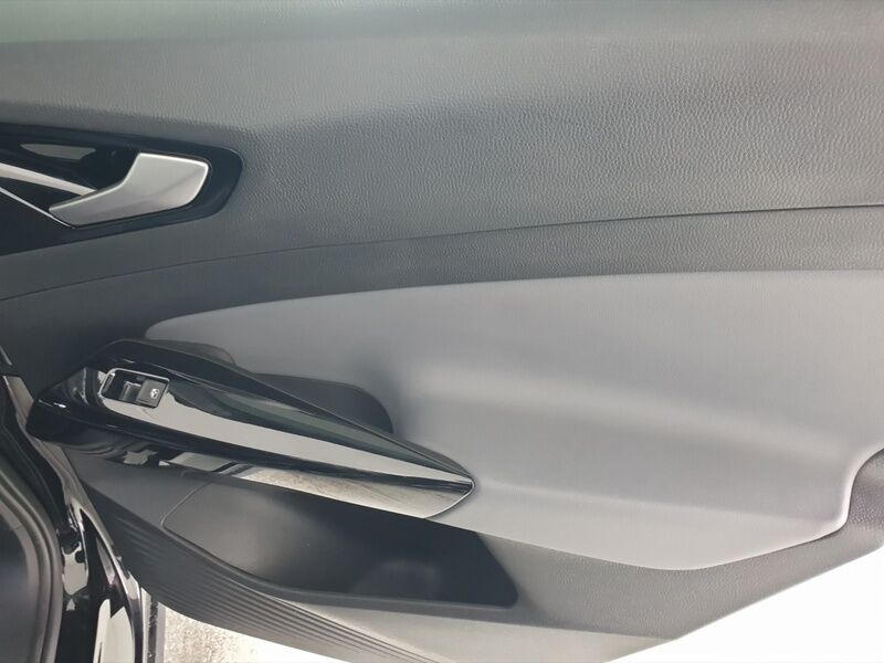 More views of Volkswagen ID.4