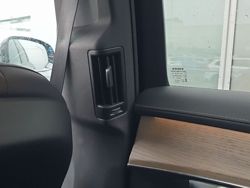 More views of Volvo XC90