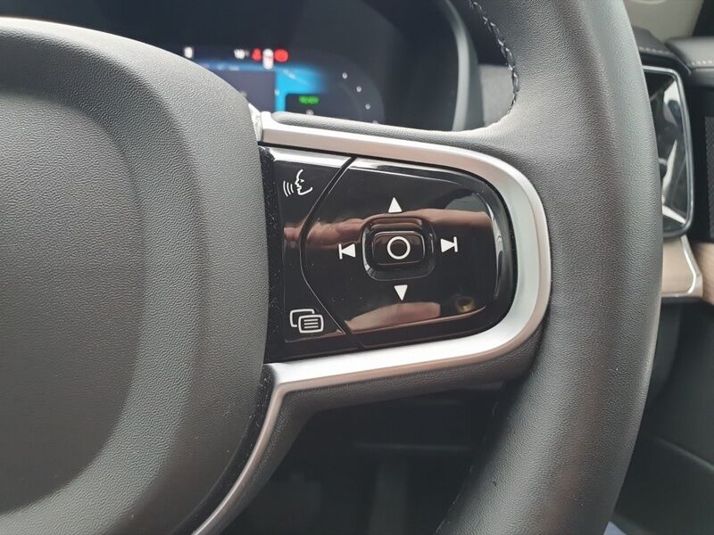 More views of Volvo XC90