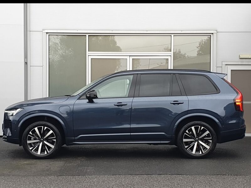 More views of Volvo XC90
