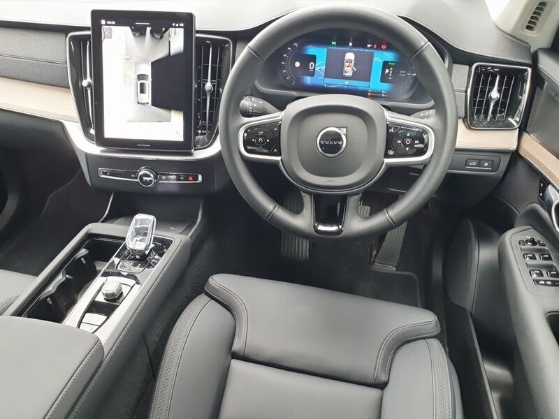 More views of Volvo XC90