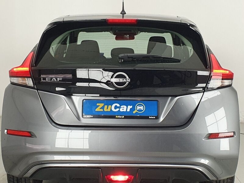 More views of Nissan Leaf