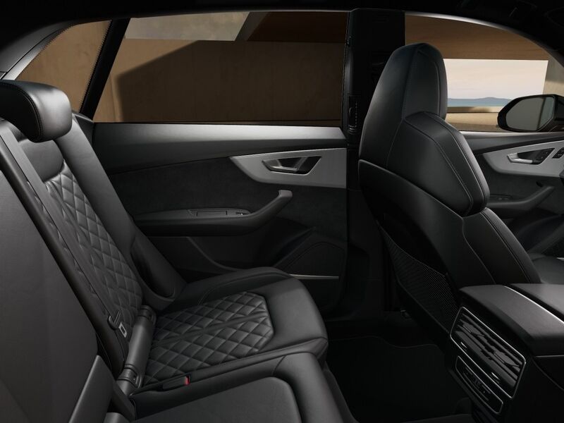 More views of Audi Q8