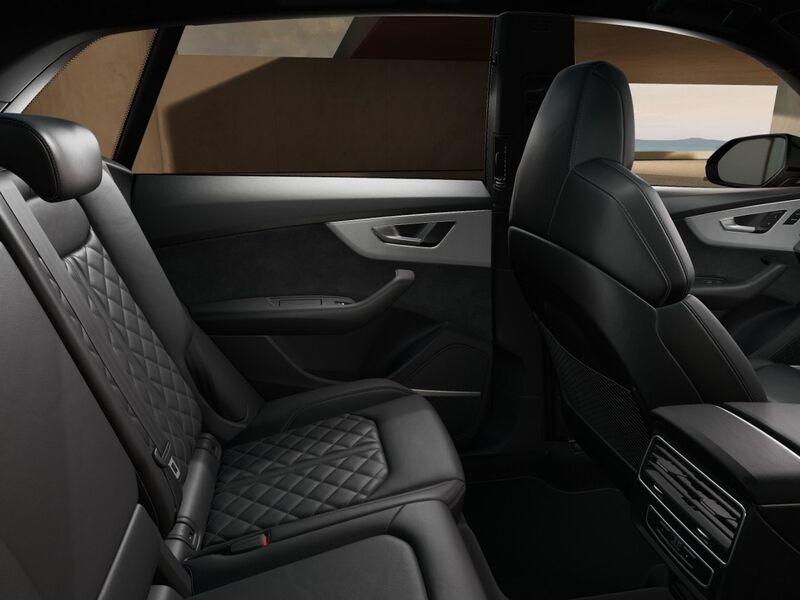 More views of Audi Q8