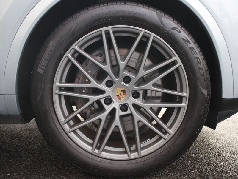 More views of Porsche Cayenne