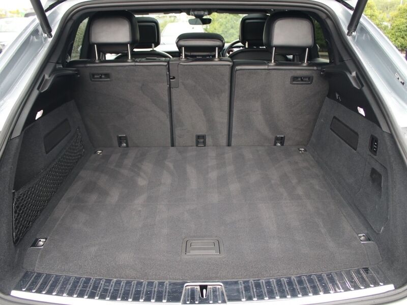 More views of Porsche Cayenne