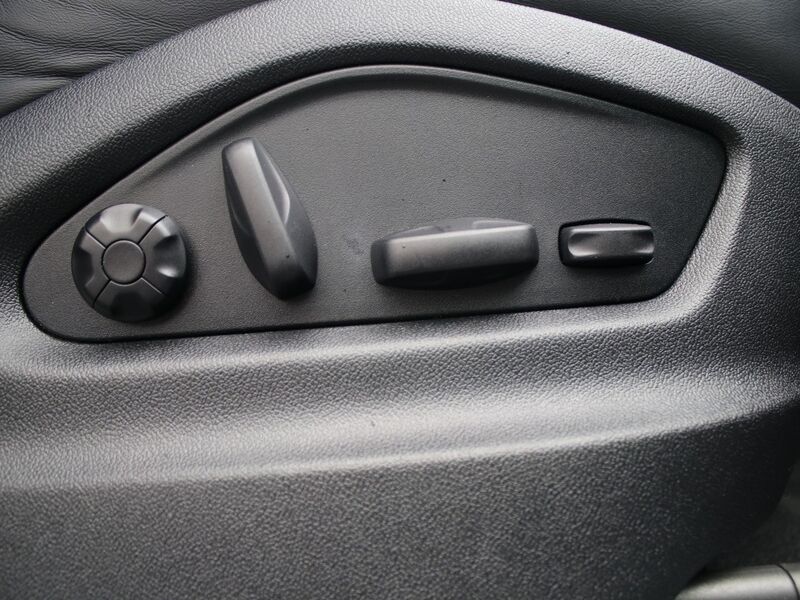 More views of Porsche Cayenne