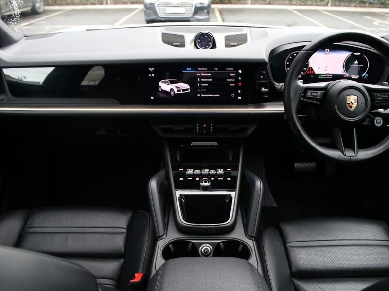 More views of Porsche Cayenne