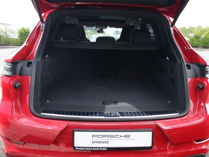More views of Porsche Cayenne