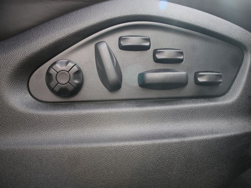 More views of Porsche Cayenne