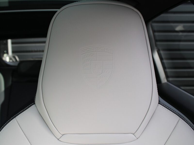 More views of Porsche Cayenne