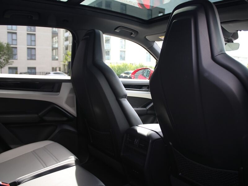 More views of Porsche Cayenne