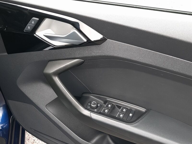 More views of Audi A1