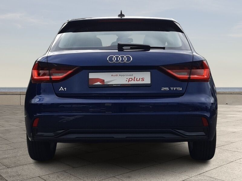 More views of Audi A1