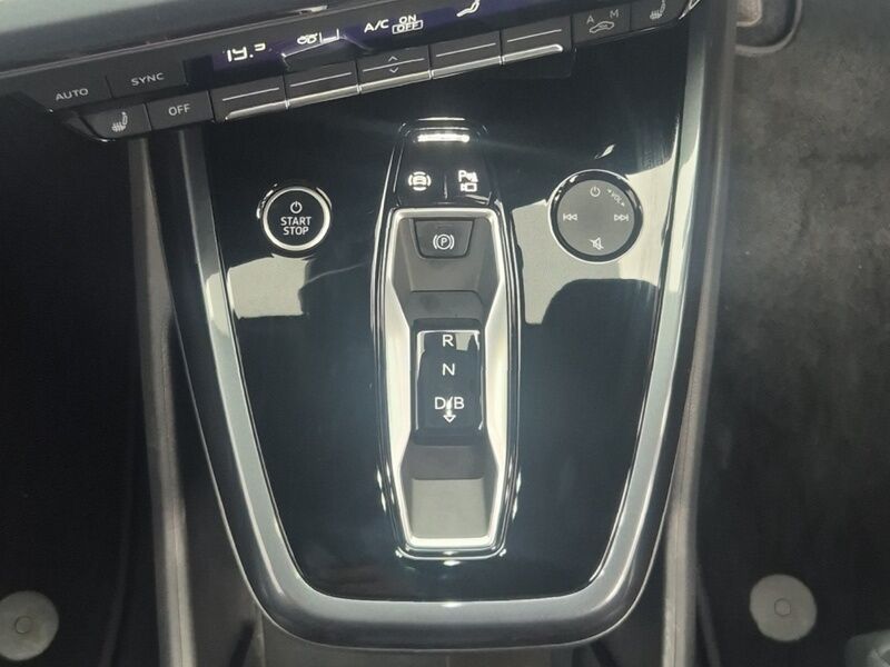 More views of Audi Q4 e-tron