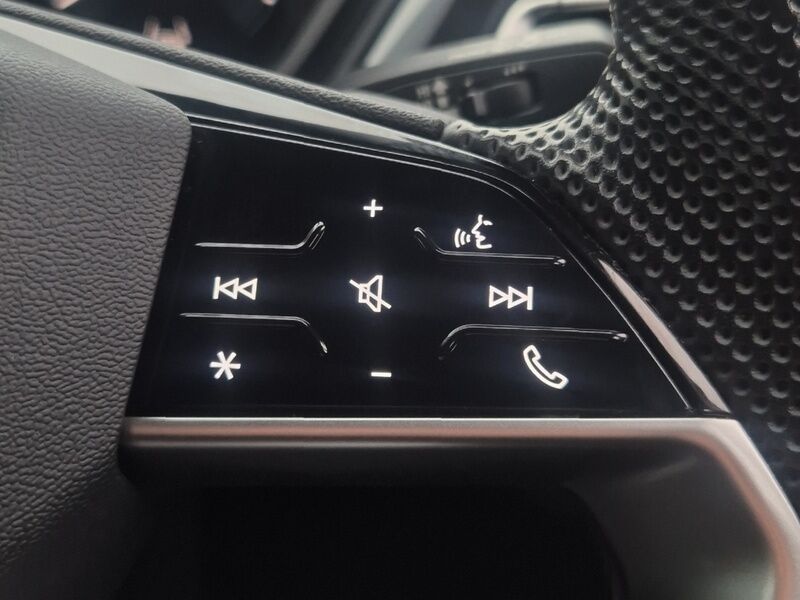 More views of Audi Q4 e-tron