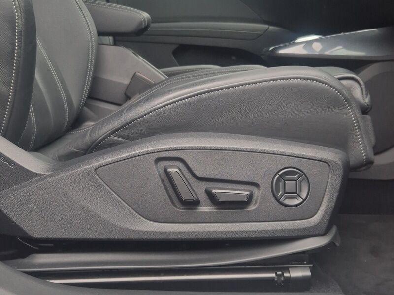More views of Audi Q4 e-tron