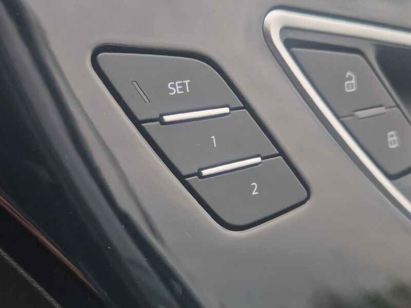 More views of Audi Q4 e-tron
