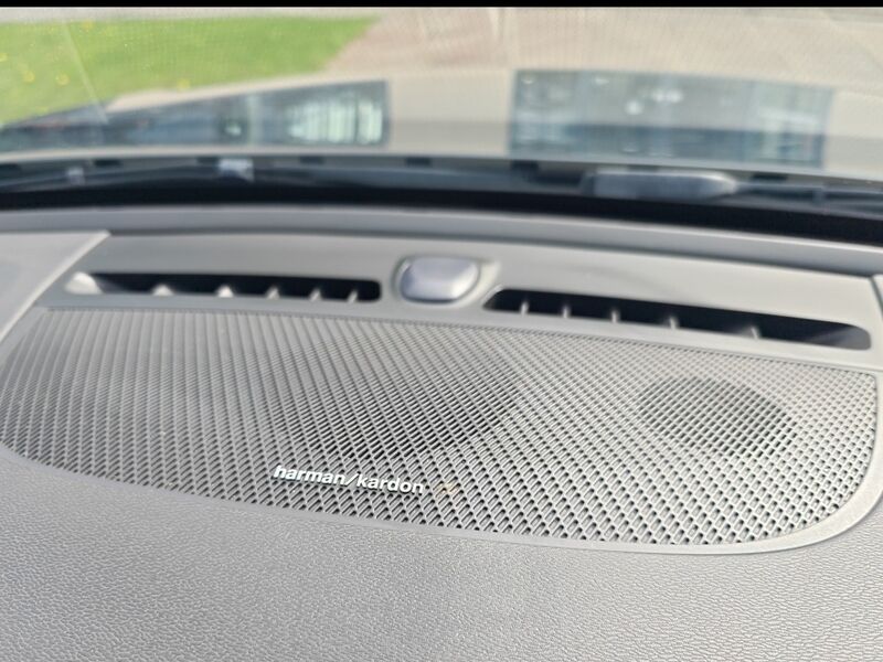 More views of Volvo XC40