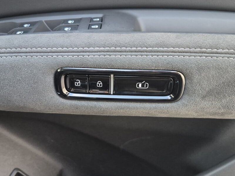More views of Audi Q7