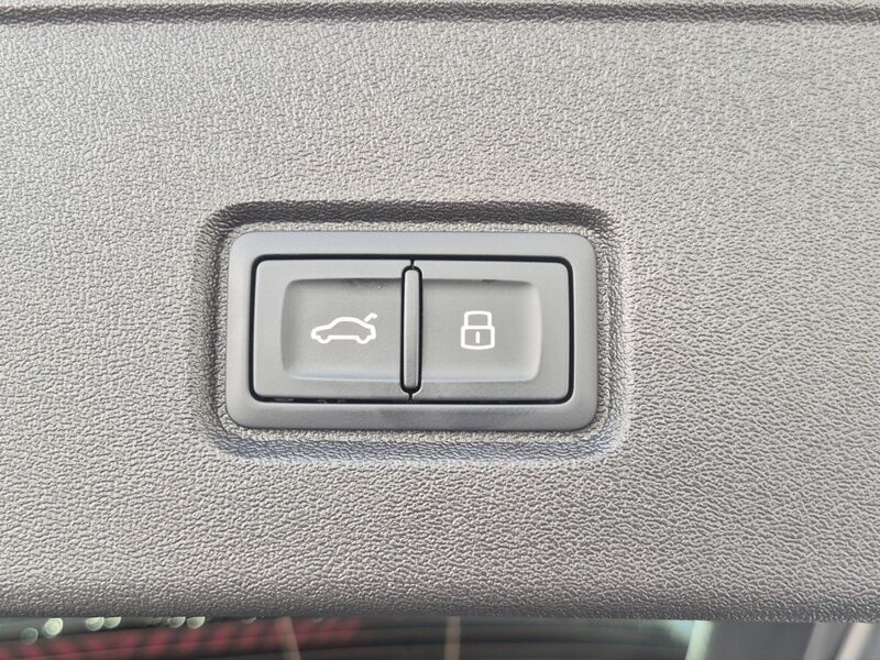 More views of Audi Q7