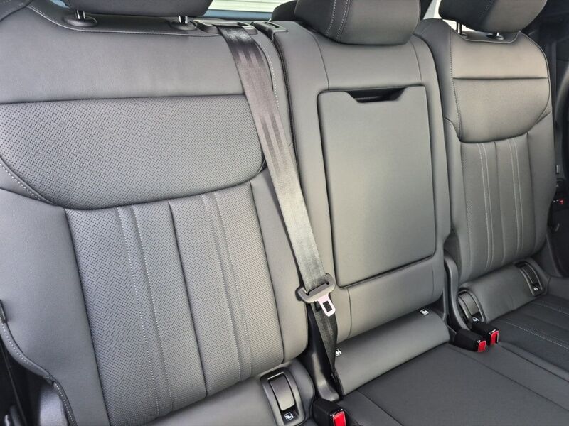 More views of Audi Q7