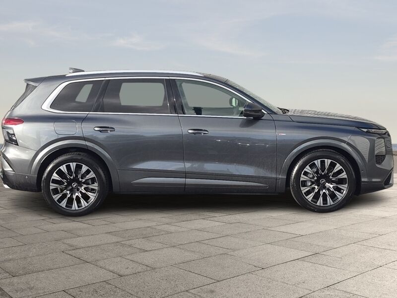 More views of Audi Q7