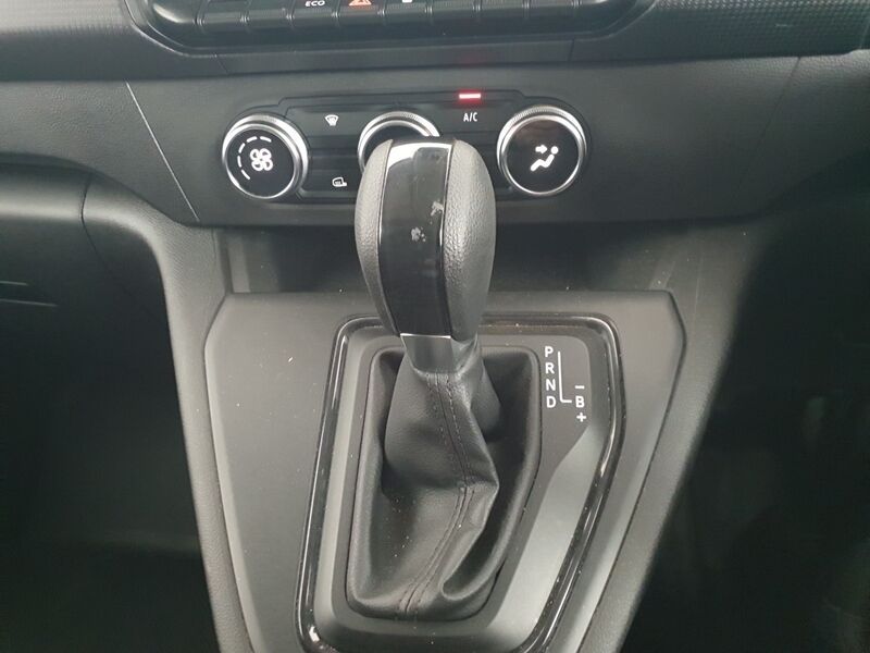 More views of Renault Kangoo