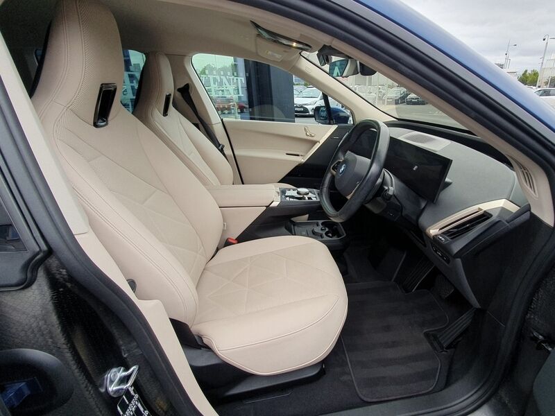 More views of BMW iX