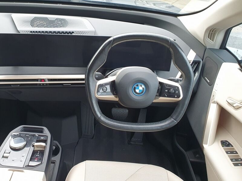 More views of BMW iX