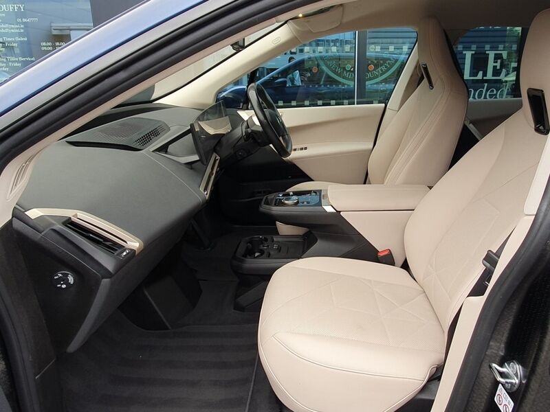 More views of BMW iX