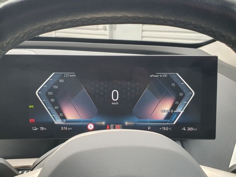 More views of BMW iX