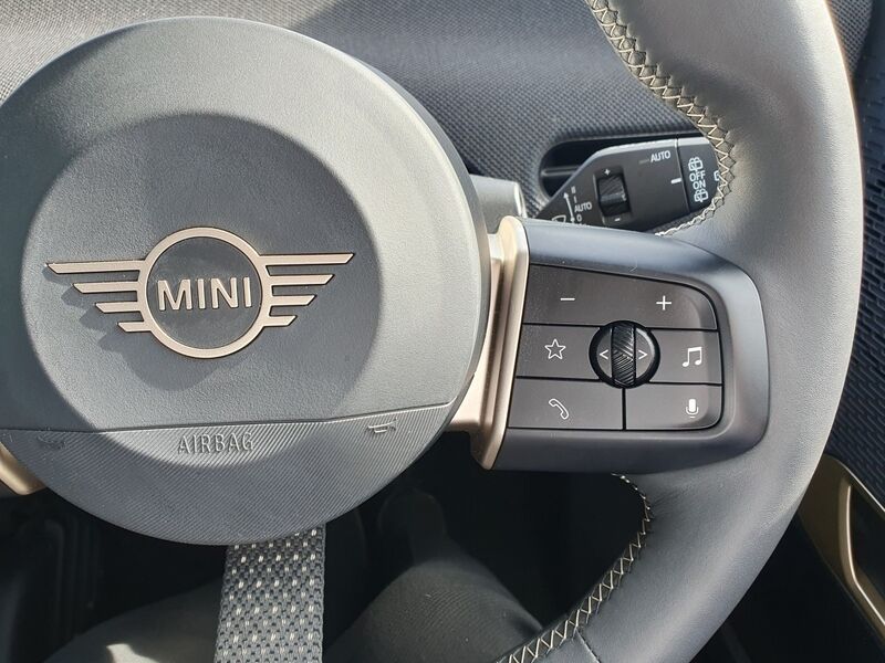 More views of Mini Cooper