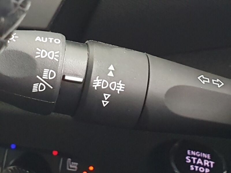 More views of Citroen e-C4 X