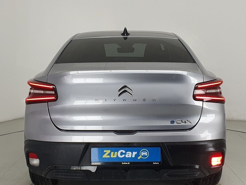 More views of Citroen e-C4 X