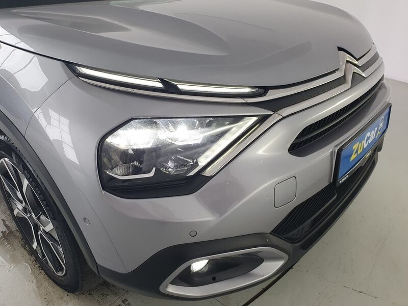 More views of Citroen e-C4 X