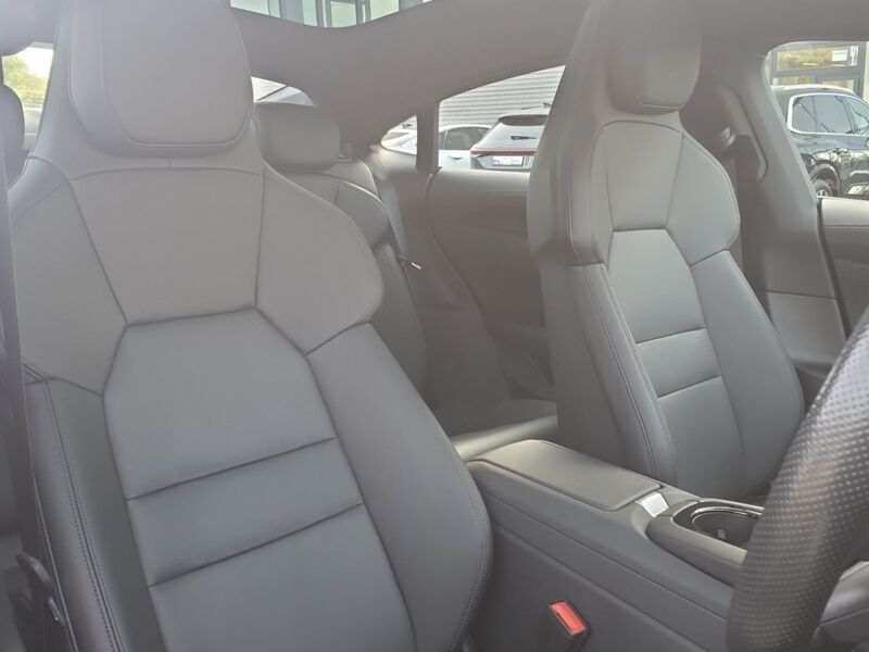 More views of Audi e-tron GT quattro