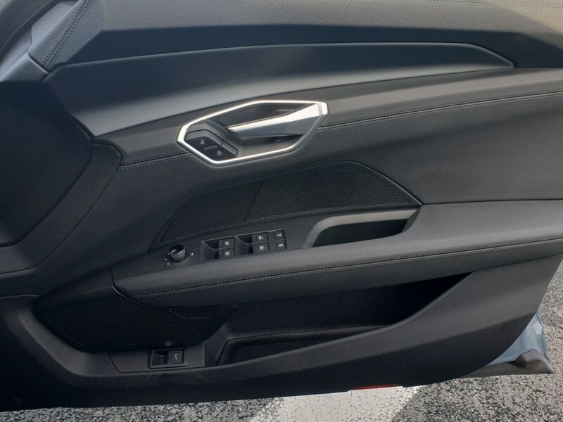 More views of Audi e-tron GT quattro