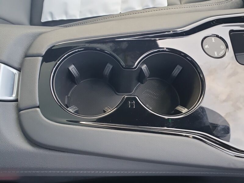 More views of Audi e-tron GT quattro
