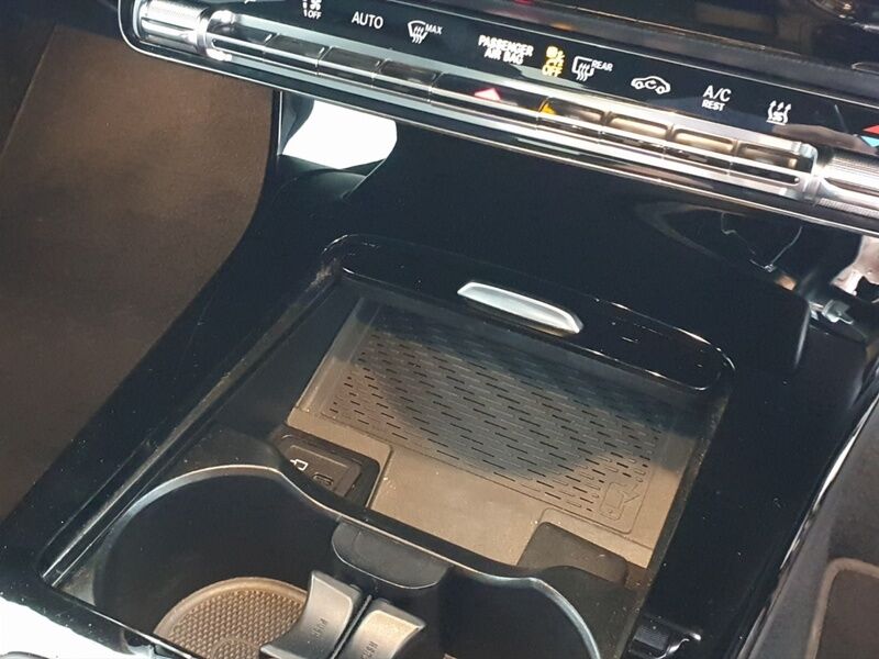 More views of Mercedes-Benz CLA