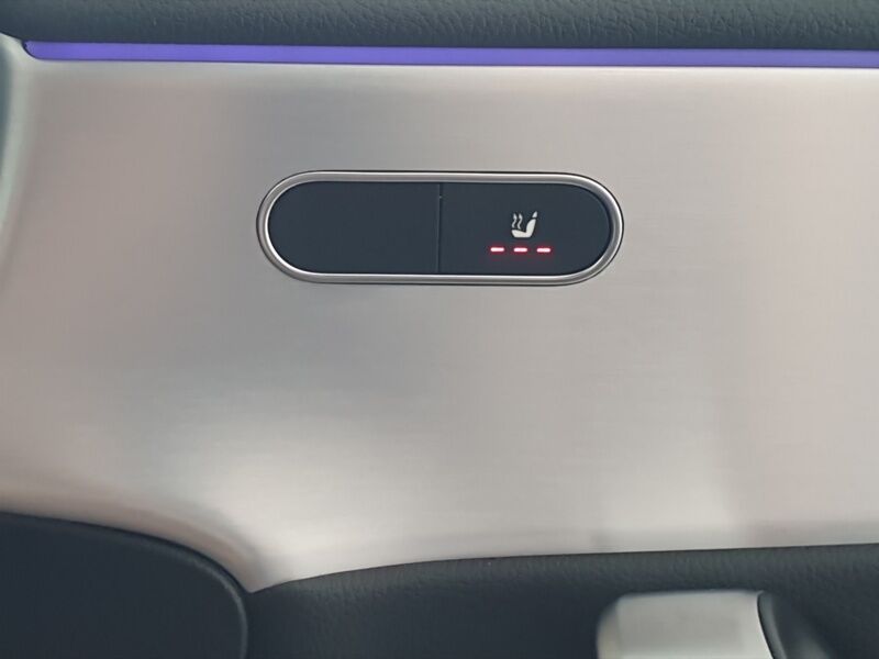 More views of Mercedes-Benz CLA