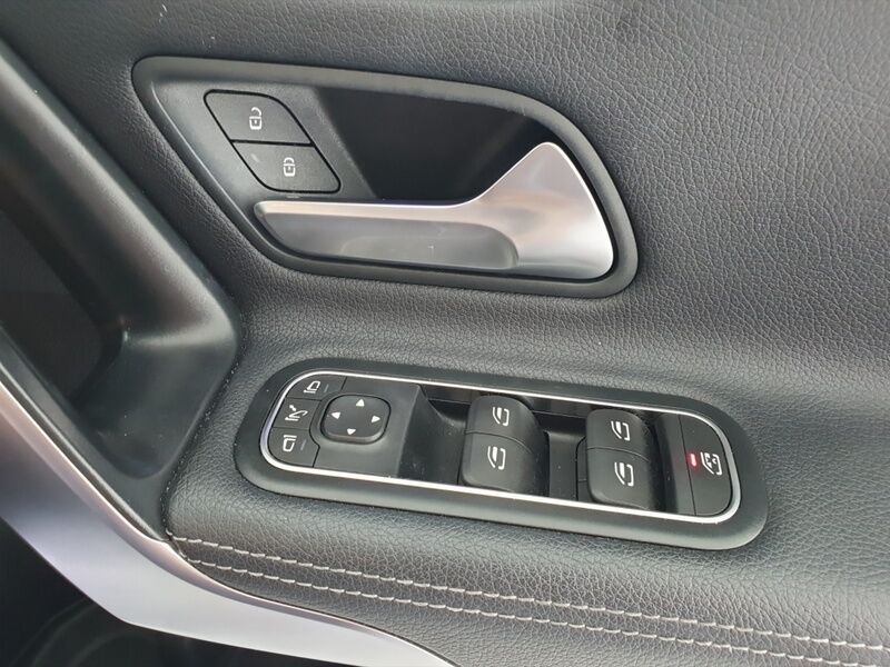 More views of Mercedes-Benz CLA