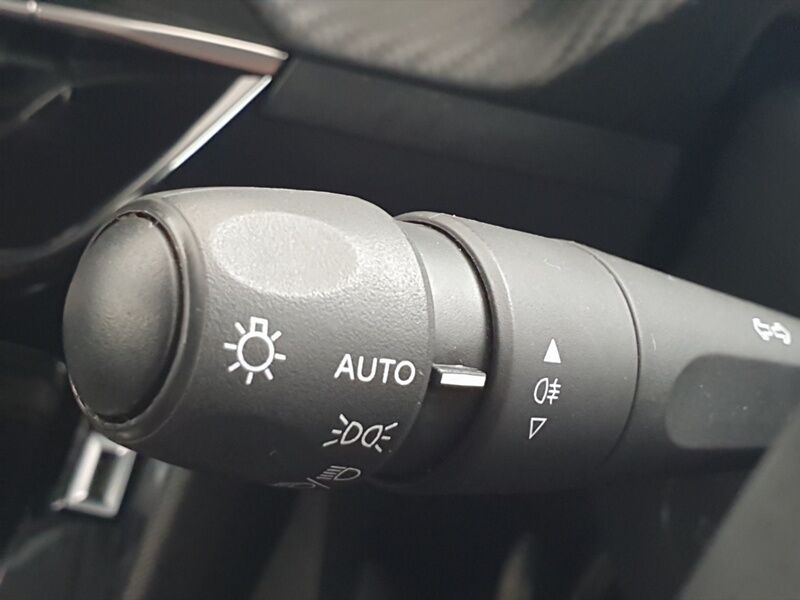 More views of Peugeot 2008
