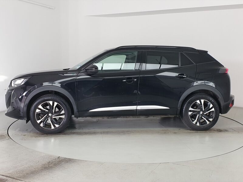 More views of Peugeot 2008