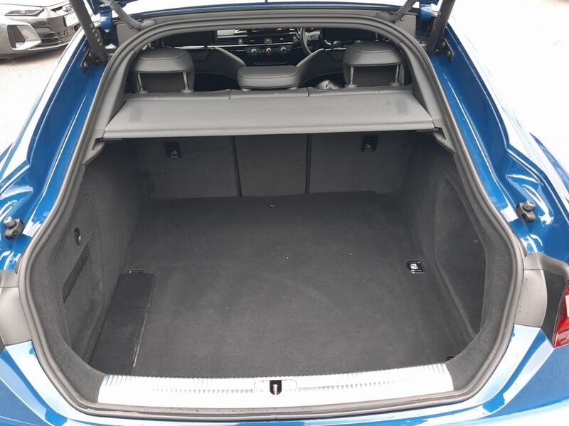 More views of Audi A5