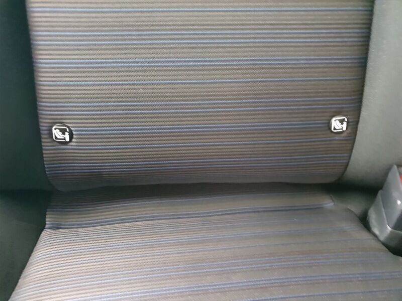 More views of Nissan Leaf
