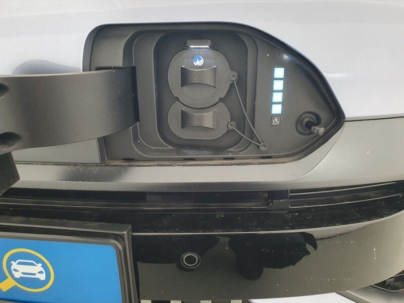 More views of Hyundai KONA