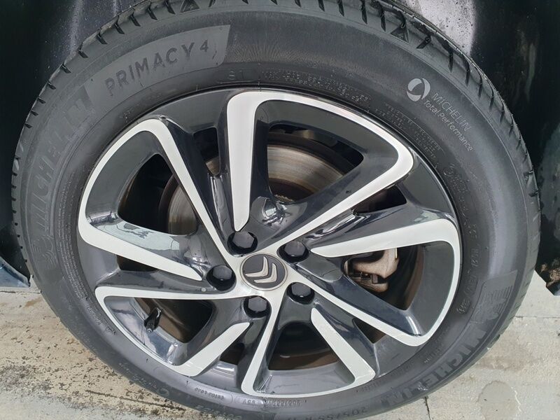 More views of Citroen C4