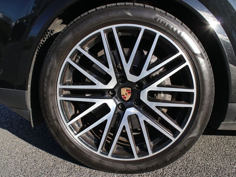 More views of Porsche Cayenne