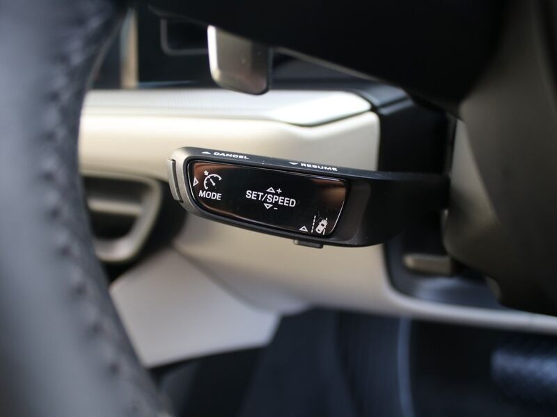 More views of Porsche Cayenne